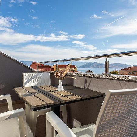 Apartments Crnekovic III Baška Eksteriør billede