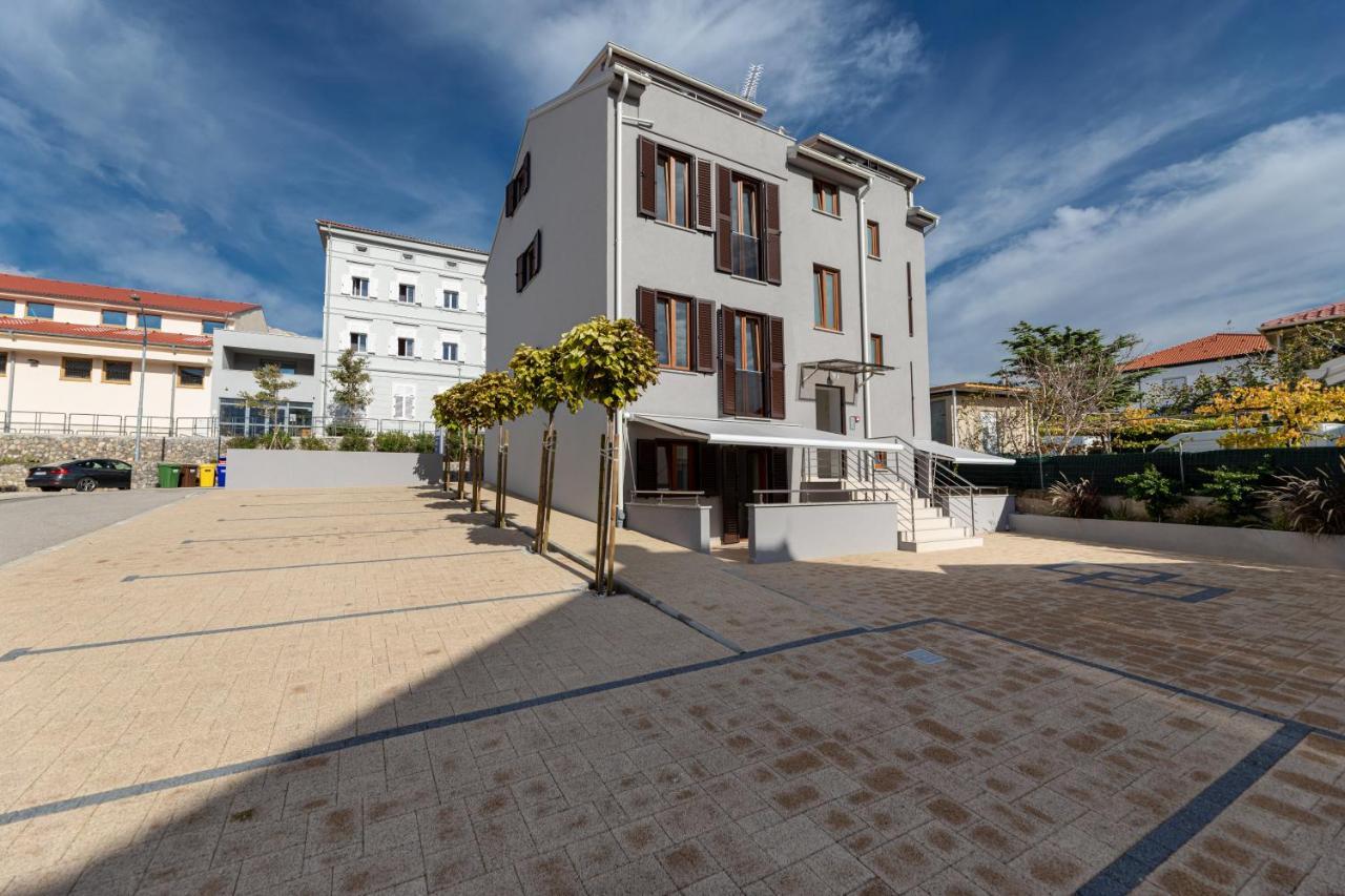 Apartments Crnekovic III Baška Eksteriør billede