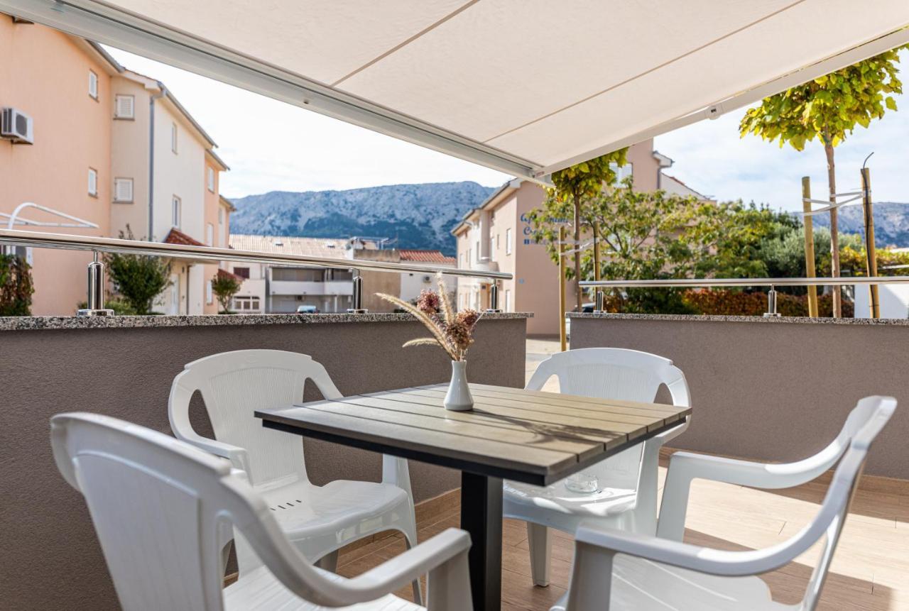 Apartments Crnekovic III Baška Eksteriør billede