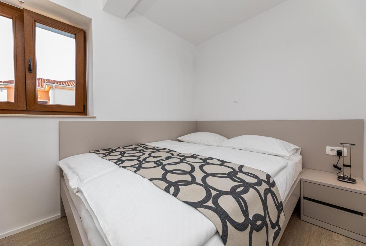 Apartments Crnekovic III Baška Eksteriør billede