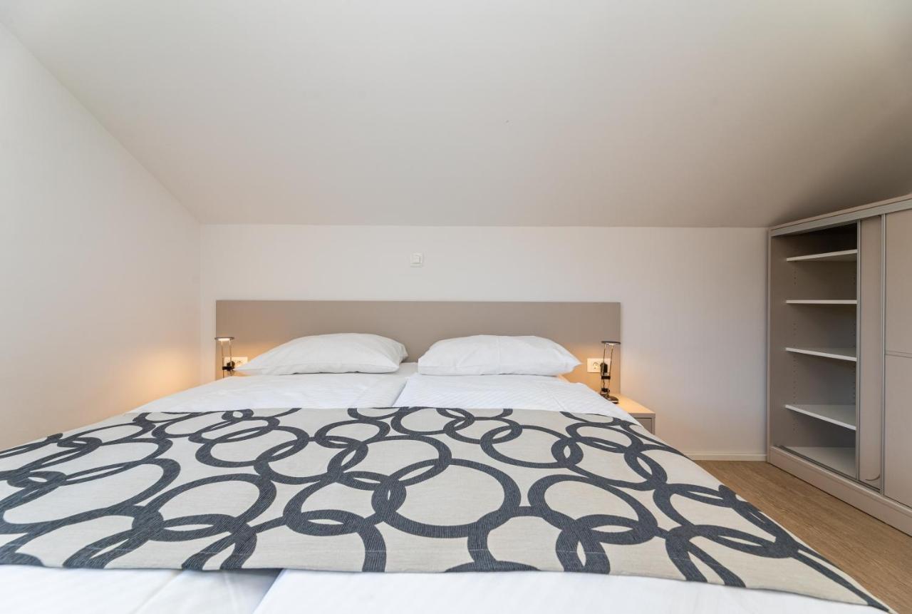 Apartments Crnekovic III Baška Eksteriør billede