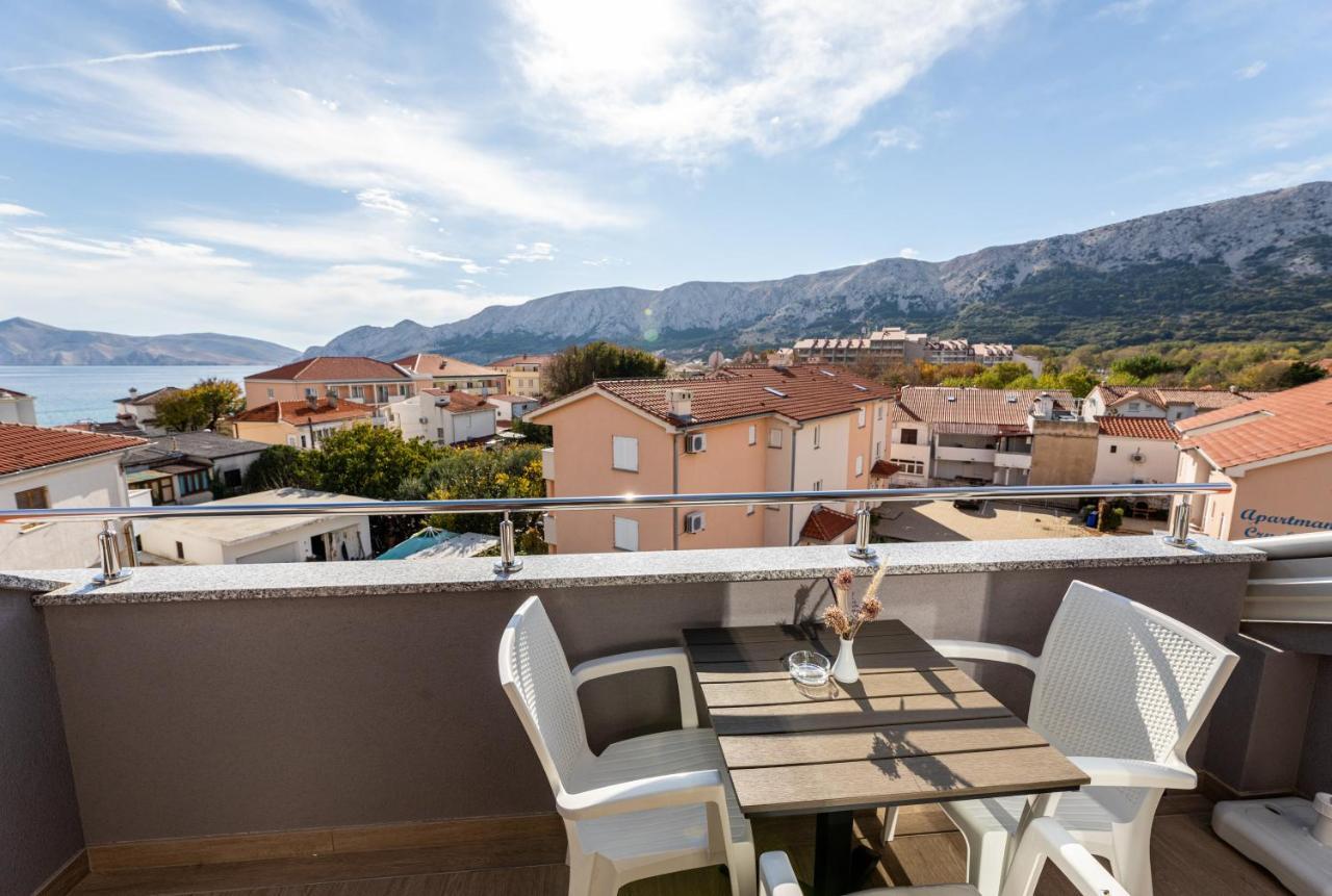 Apartments Crnekovic III Baška Eksteriør billede