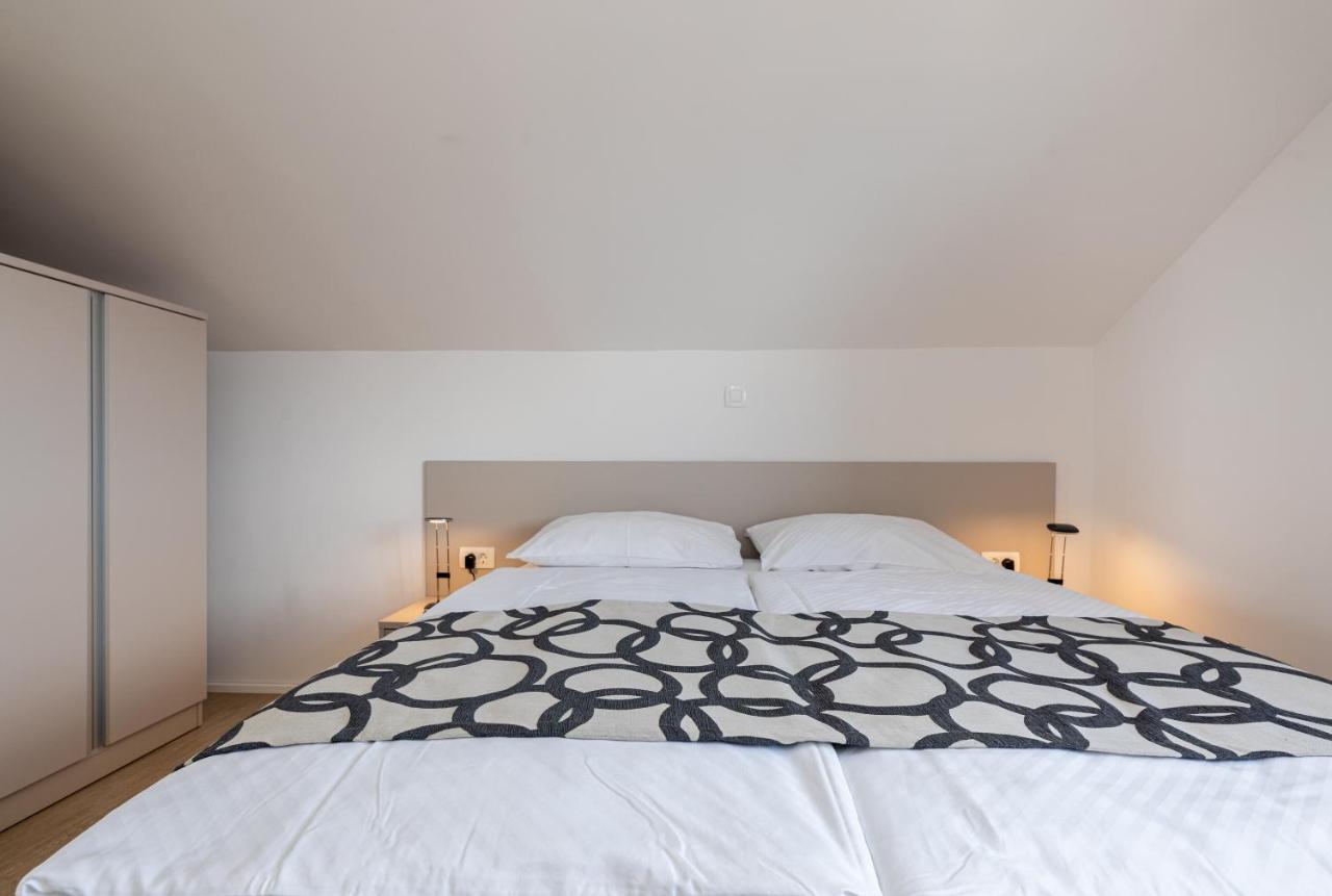 Apartments Crnekovic III Baška Eksteriør billede